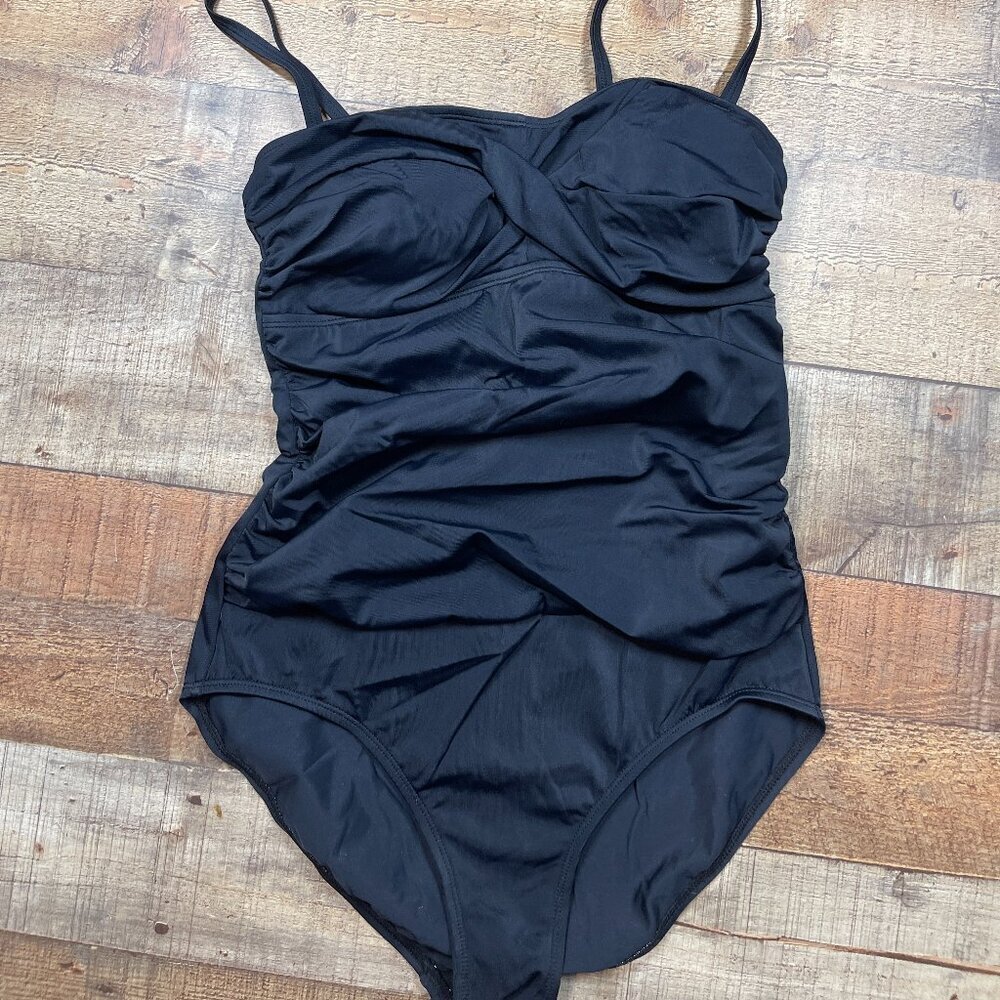 Jantzen Black One Piece Swim Suit Built in Bra size 10